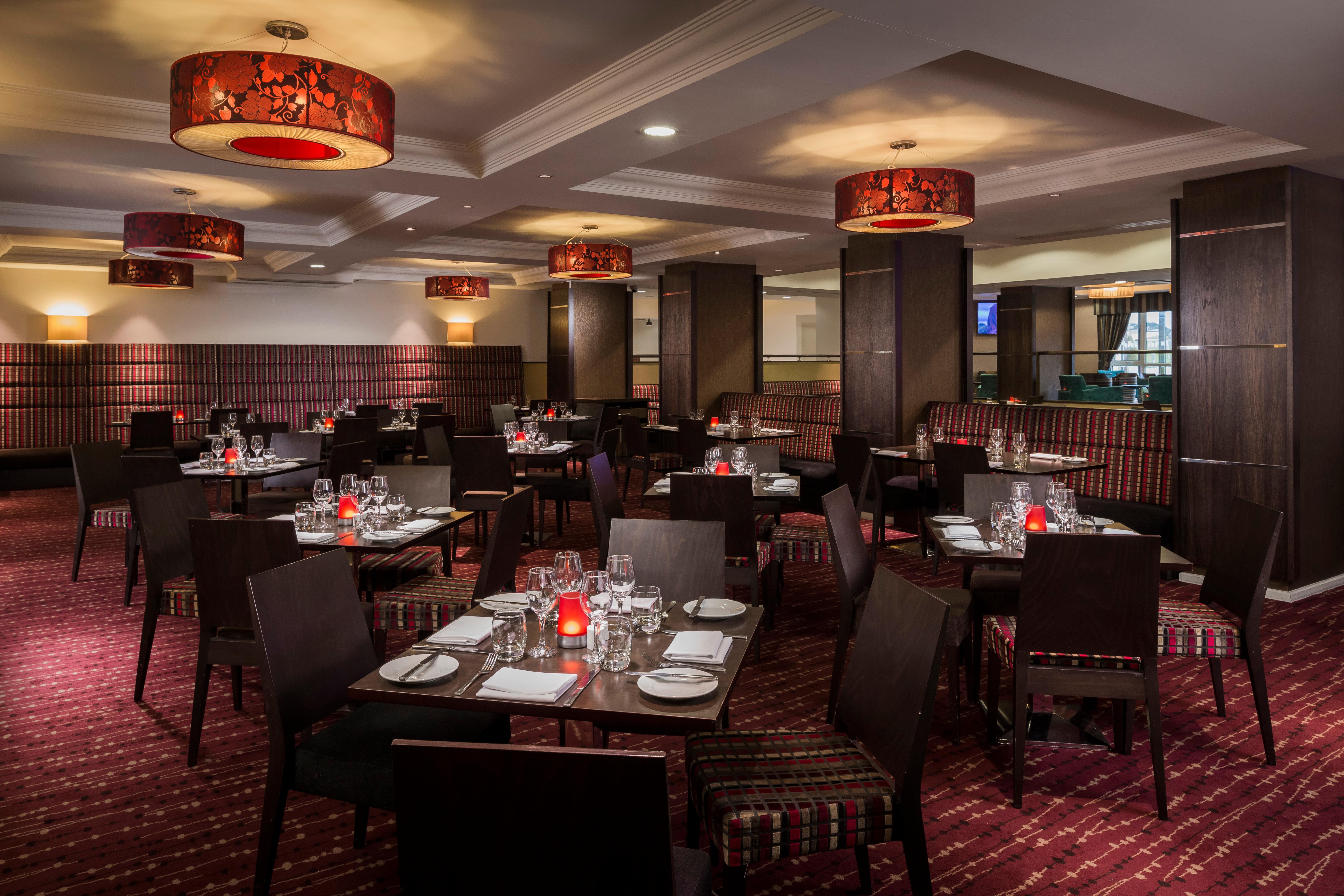 Holiday Inn London Gatwick - Worth By Ihg Copthorne  Exterior photo