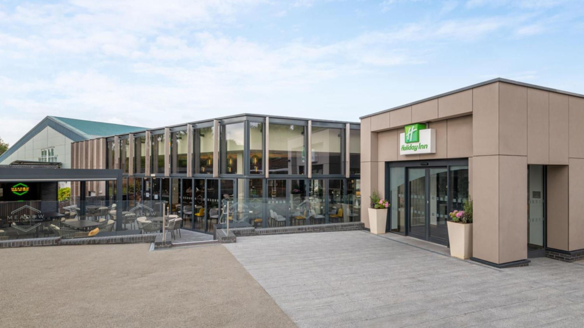 Holiday Inn London Gatwick - Worth By Ihg Copthorne  Exterior photo